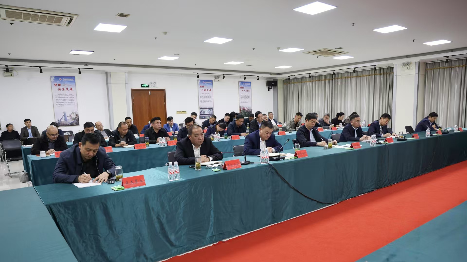 1744772110139580.jpg 1744772110139580.jpg